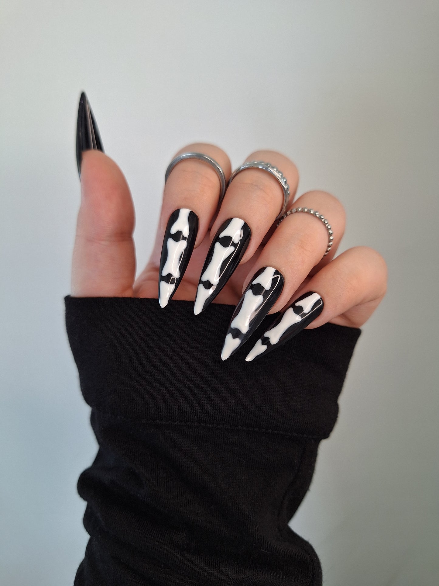 Skeleton claws