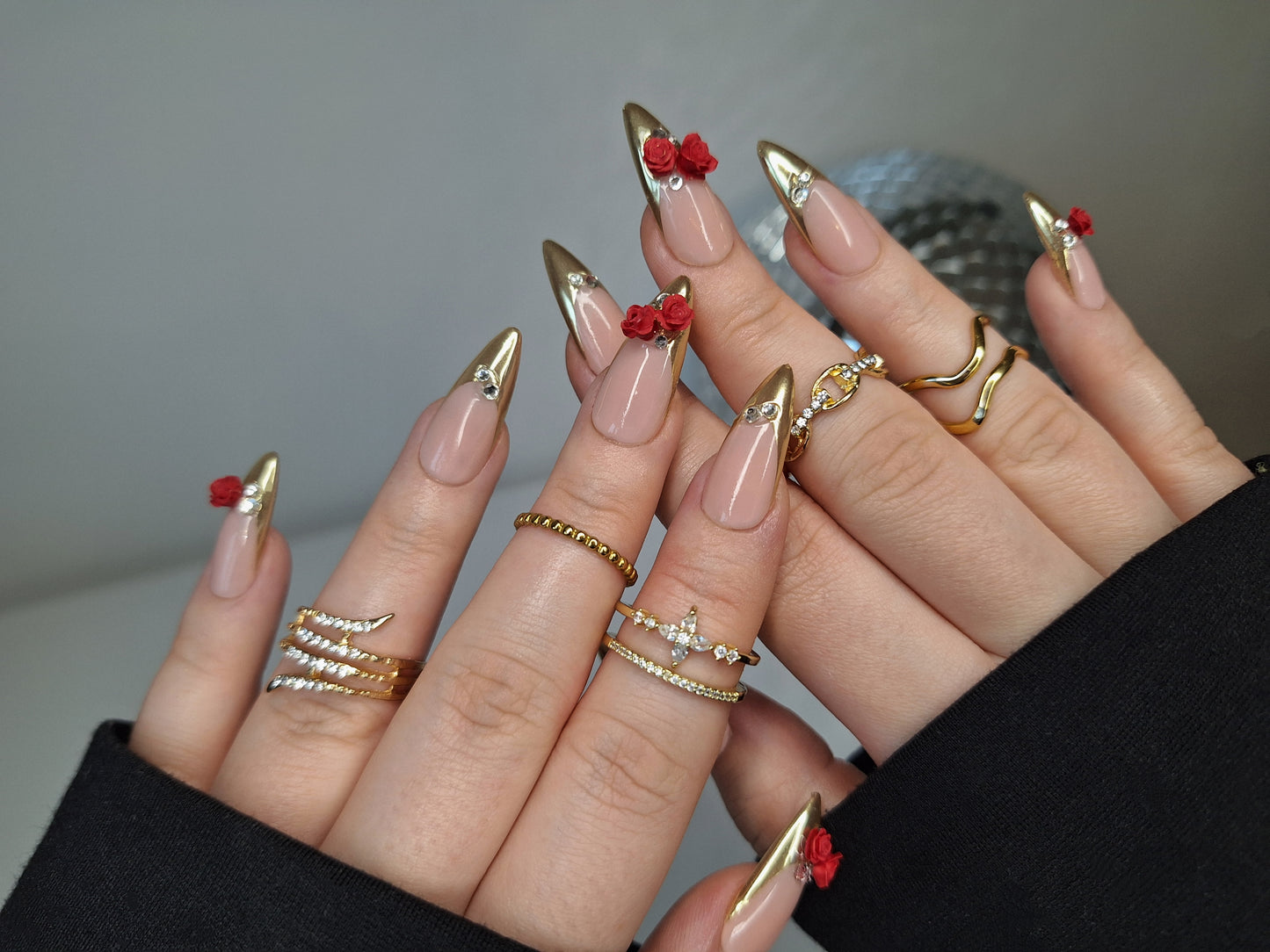 Ten roses